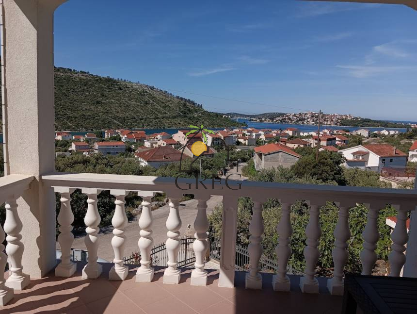 Croatia, Middle Dalmatia,  - House, for sale