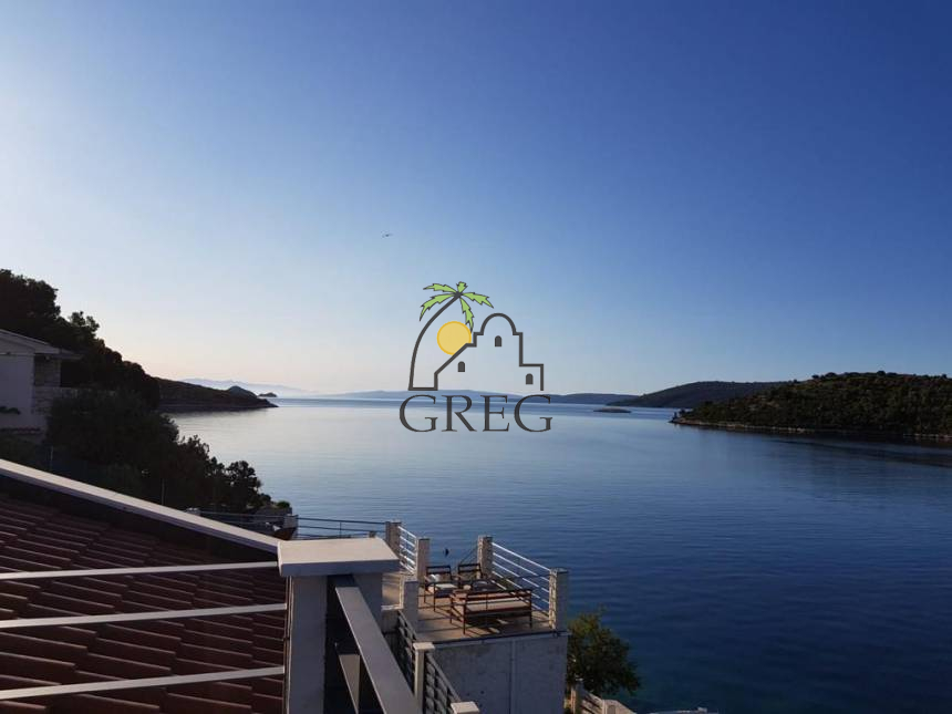 Croatia, Middle Dalmatia,  - House, for sale