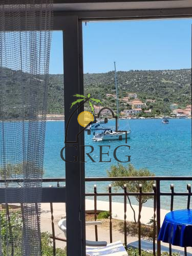 Croatia, Middle Dalmatia,  - House, for sale