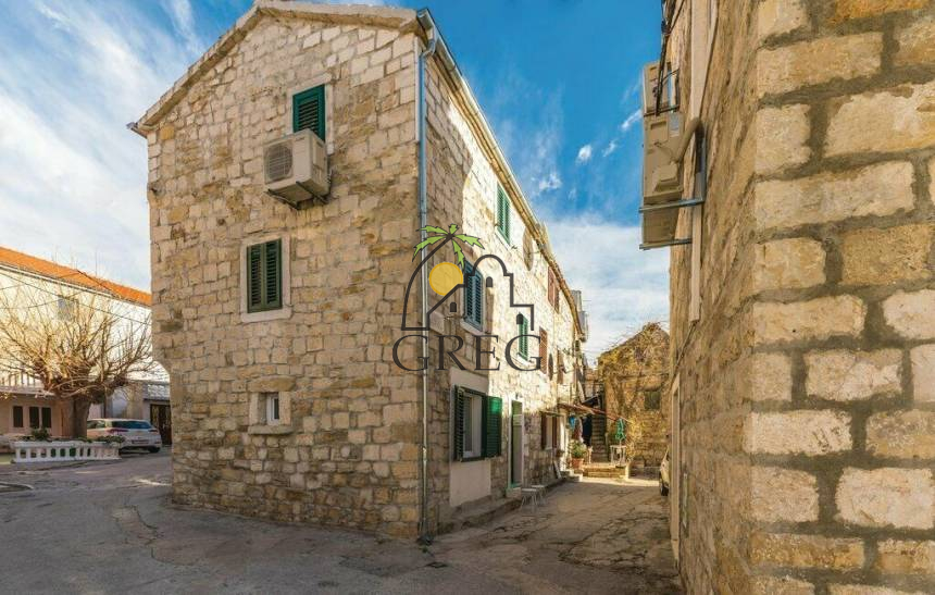 Croatia, Middle Dalmatia,  - Townhouse, for sale