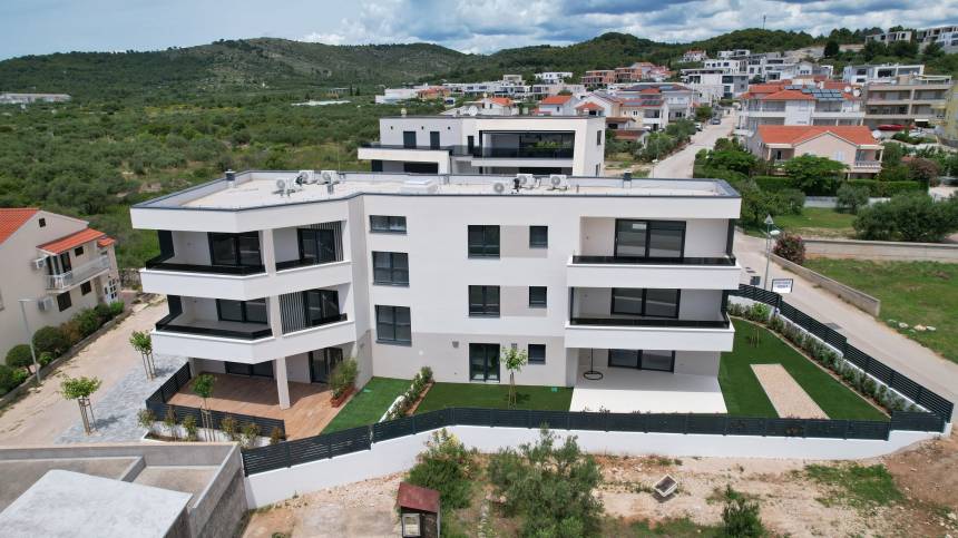 Croatia, North Dalmatia, Vodice - Apartment, for sale